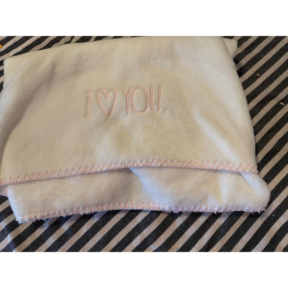 Rae Dunn White Plush Faux Fur Throw Blanket Pink Whipstitch Edge Farmhouse Decor